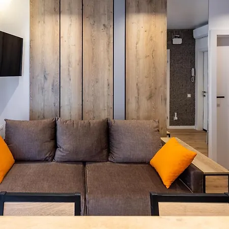 Stylisch New Apartment With One Bedroom Lviv Exterior photo