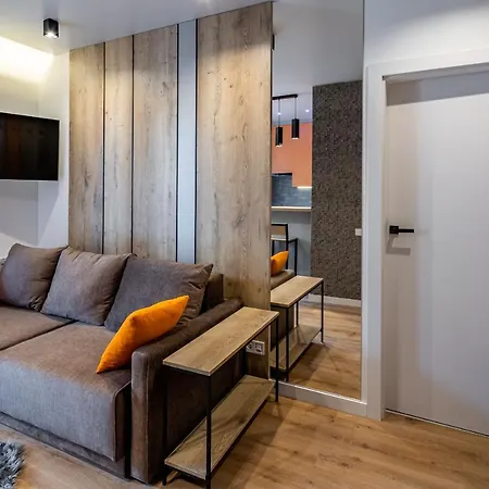 Stylisch New Apartment With One Bedroom Lviv Exterior photo